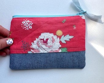Upcycled zipper pouch - denim zipper pouch - floral pouch - make up pouch - cosmetic pouch