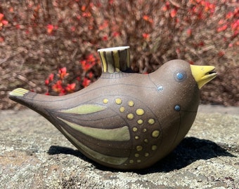 Ceramic Pouring Bird Vase