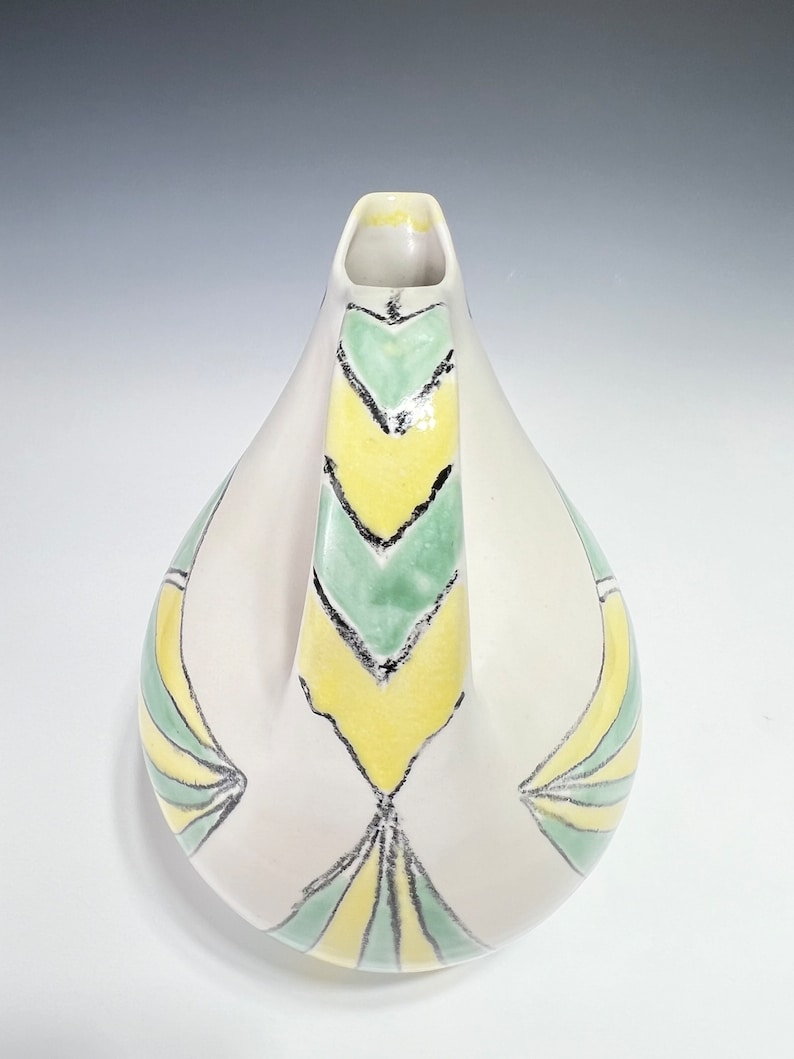 Porcelain Pouring Bird Jug pitcher image 3