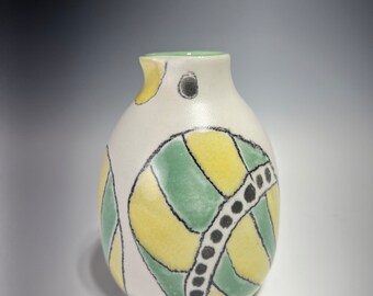 Porcelain Pouring Bird Vase