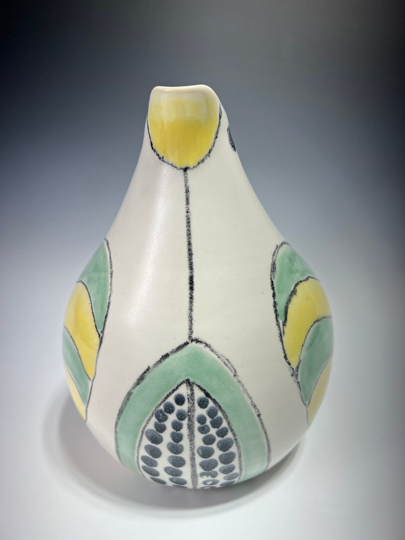 Porcelain Pouring Bird Jug pitcher image 4