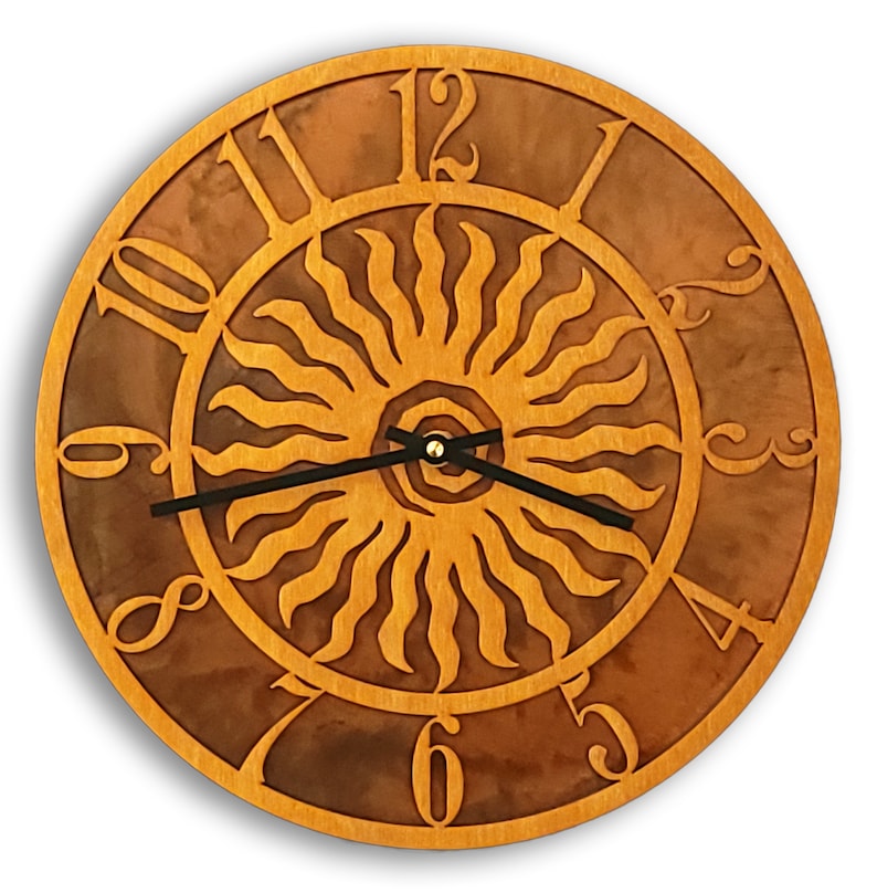 Tableau Sun Clock, Sunburst Wall Clock with Wood Face Mounted on Rusted Steel Back afbeelding 5