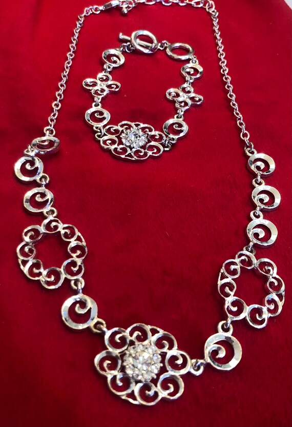 Silvertone necklace with braclet - image 2
