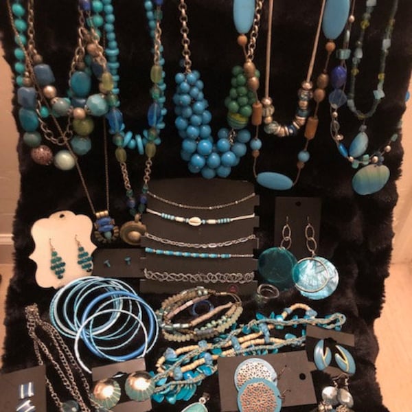 Vintage Wearable Jewelry Lot - Turquoise Color