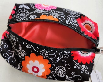 Cosmetic Bag- Floral-Zipper Pouch-Make up Bag-Washable Bag