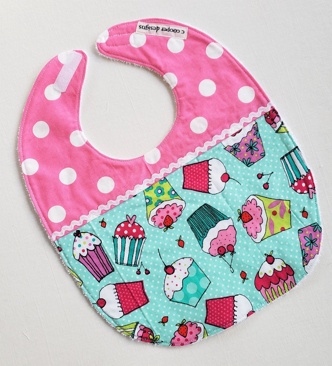 Baby Girl Bib Pink Cupcake Bibtoddler Bibinfant Bibdrool Etsy