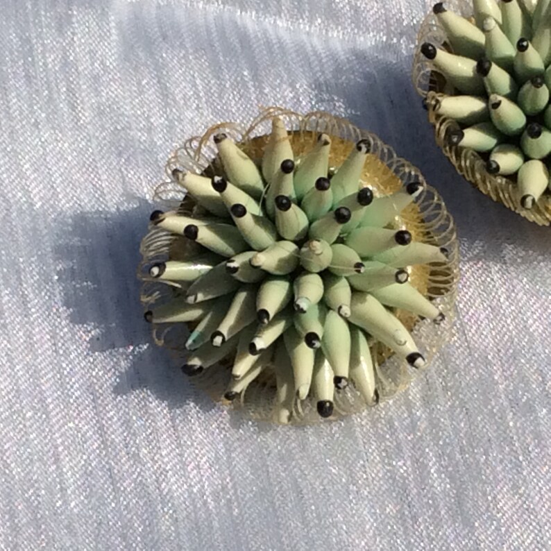 Vintage burst cluster clip earrings mint signed