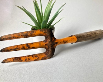 Vintage - Gardening - Antique Tool - Wood - Steel - Industrial - Decor - Hand Fork - Gardner gift - Aged to perfection - Rustic - Cabin