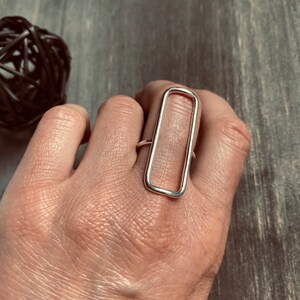 Anillo rectángulo largo en plata de ley 925, anillo de mente abierta, joyería geométrica imagen 5