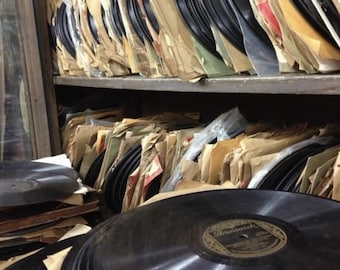Lotto di 10 dischi a 78 giri da 10" assortiti: Pop anni '40/'50, Voci, Big Band, Crooner, Jazz ++