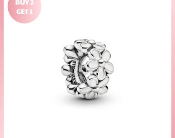 Charm Bracelet Bead, White Daisy Flower Spacer Charm, White Daisy Jewelry, White Daisy Flower Jewelry, Daisy Flower Jewelry, Gift for Her