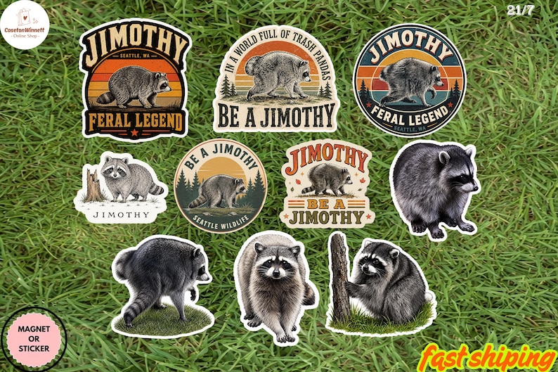 Op de afbeelding: Een verzameling van tien gestanste stickers met wasberen in verschillende houdingen en omgevingen. Verschillende ontwerpen bevatten de tekst Jimothy, Feral Legend en Be a Jimothy. De illustraties tonen wasberen in bosrijke omgevingen.