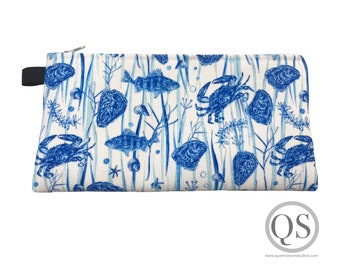 Chesapeake Bay Accessoires Tas, kleurrijke kust strand ontwerp, geïllustreerde kunst, gras, slakken, krab en oester schelp kunst, aqua en blauw