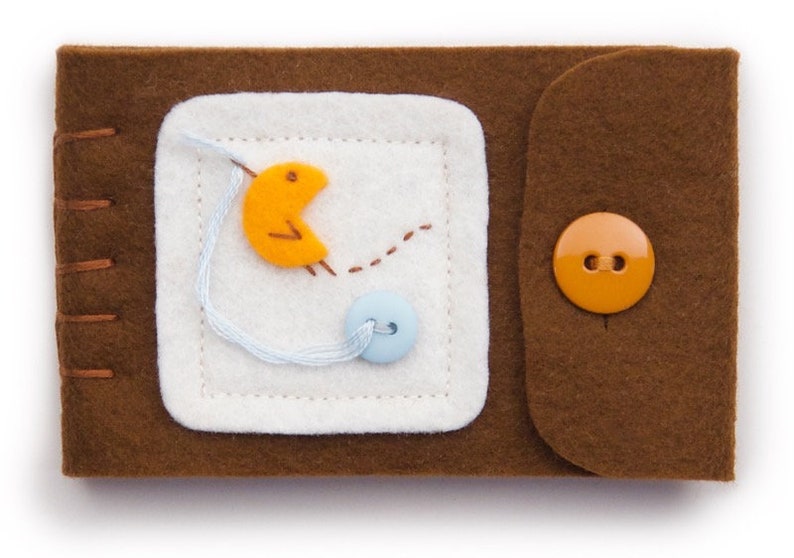 Brown Felt Needle Case For Sewing, Notions Case With Hand Sewn Bird, Felt Pin Cushion For Needle and Pin Storage image 1