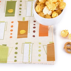 Set of 4 Coffee Themed Cloth Napkins, Reversible Dinner Napkins, Housewarming Gift, Coffee Lover Gift, Casual Family Dinner Napkins image 3