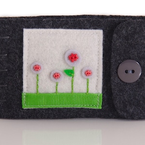 Small Dark Grey Wool Needle Book, Compact Travel Sewing Case, Thread and Needle Storage For Sewers, Quilters and Seamstresses, Floral Design image 1