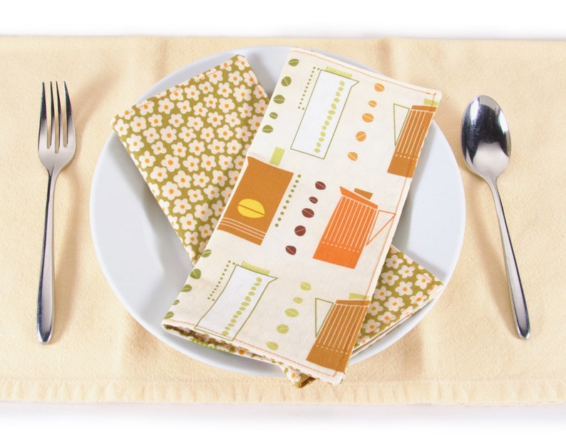 Set of 4 Coffee Themed Cloth Napkins, Reversible Dinner Napkins, Housewarming Gift, Coffee Lover Gift, Casual Family Dinner Napkins image 2