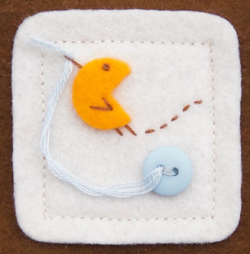 Brown Felt Needle Case For Sewing, Notions Case With Hand Sewn Bird, Felt Pin Cushion For Needle and Pin Storage image 2