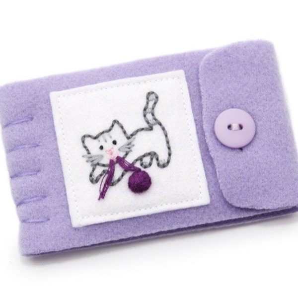 Kitty Cat Needle Book, Small Needle Case, Purple Wool Pin Minder, Sewer Gift, Quilter Gift, Travel Sewing Kit, Felt Cat Book