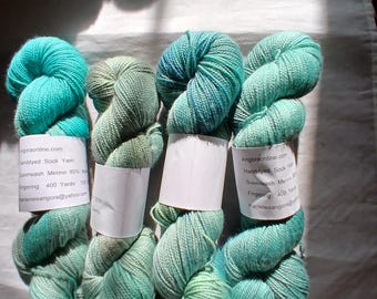 Hand Dyed Yarn | Fingering weight | Super wash | Speckled | Sock Yarn | Caribbean Sea