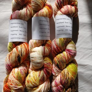Hand Dyed Yarn | Fingering weight yarn | Yarn | Superwash | Speckled yarn | fingering yarn | Sock Yarn | multi colored | Merry Christmas