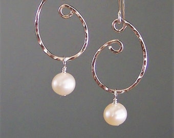 Paisley Pearl Earring