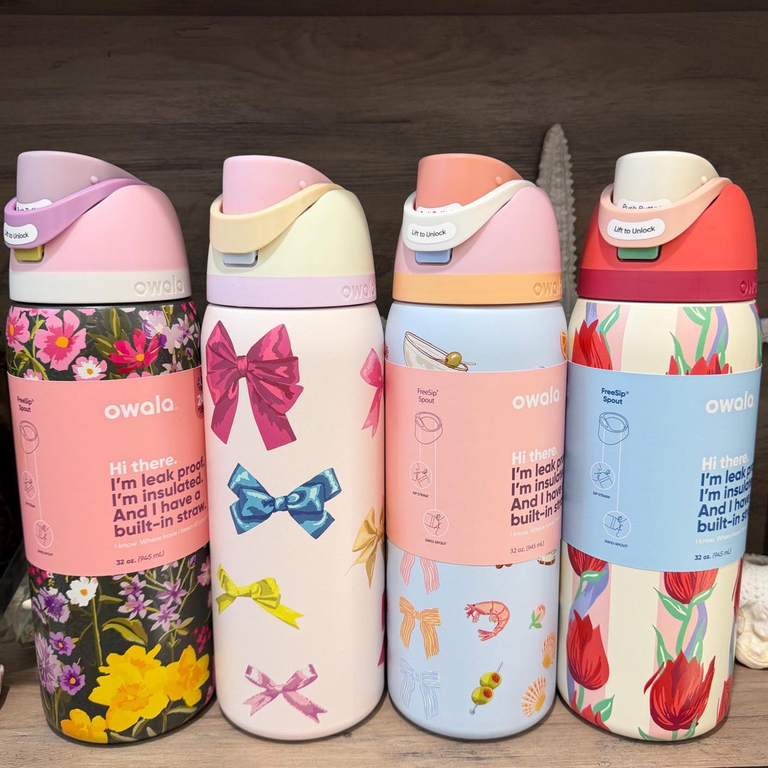32oz Urban Outfitters Exclusive Owala, Includes Custom Engraving
