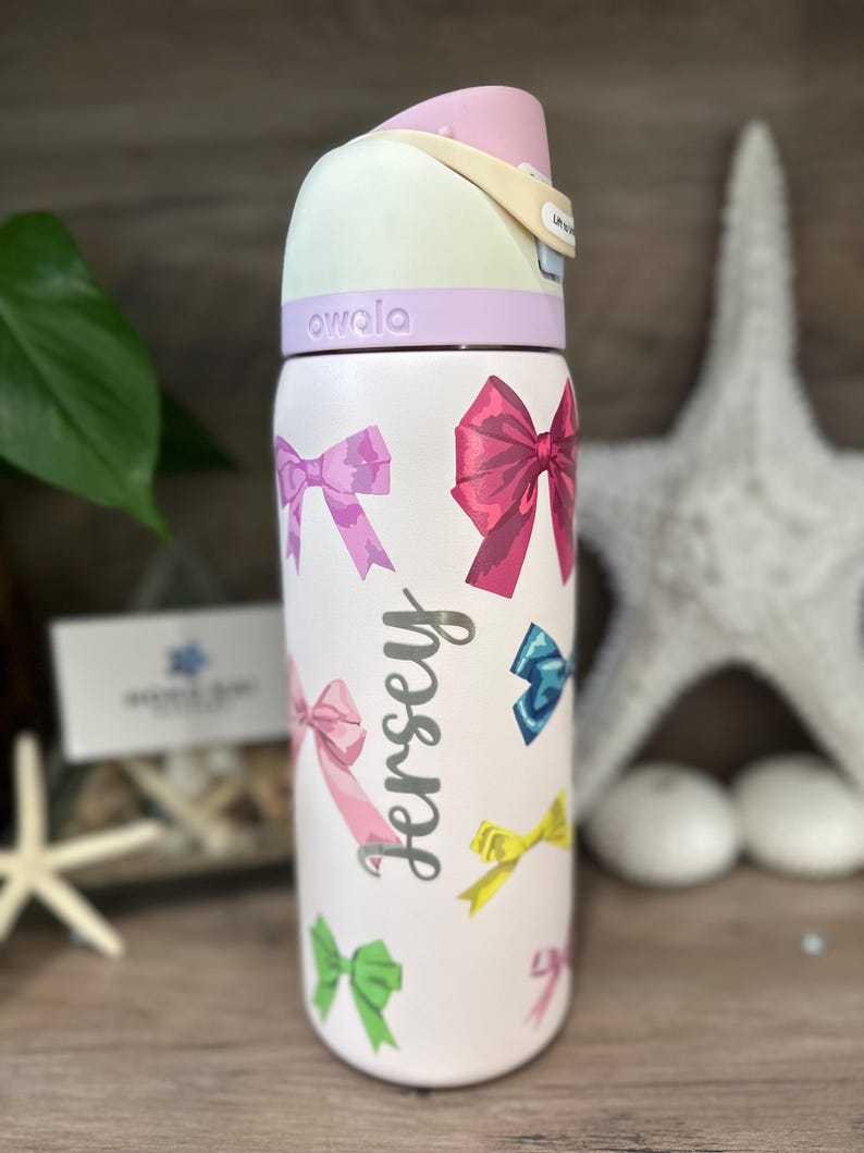 32oz Urban Outfitters Exclusive Owala, includes custom engraving image 12