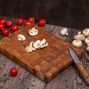 Engraved Oak Cutting Board, Chef-Grade End Grain Cutting Board, Thick Oak Wood Chopping Block, Rustic Oak Cutting Board, BBQ Cutting Board
