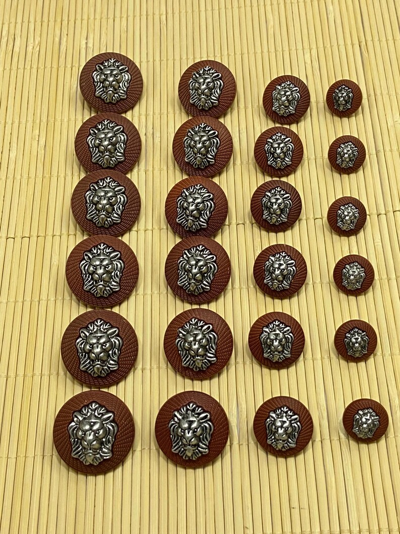 Lion Emblem Tan Button Set: Coats, Jackets, Cardigans - 6 Piece image 4