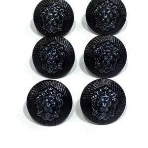 Lion Emblem Tan Button Set: Coats, Jackets, Cardigans - 6 Piece image 12