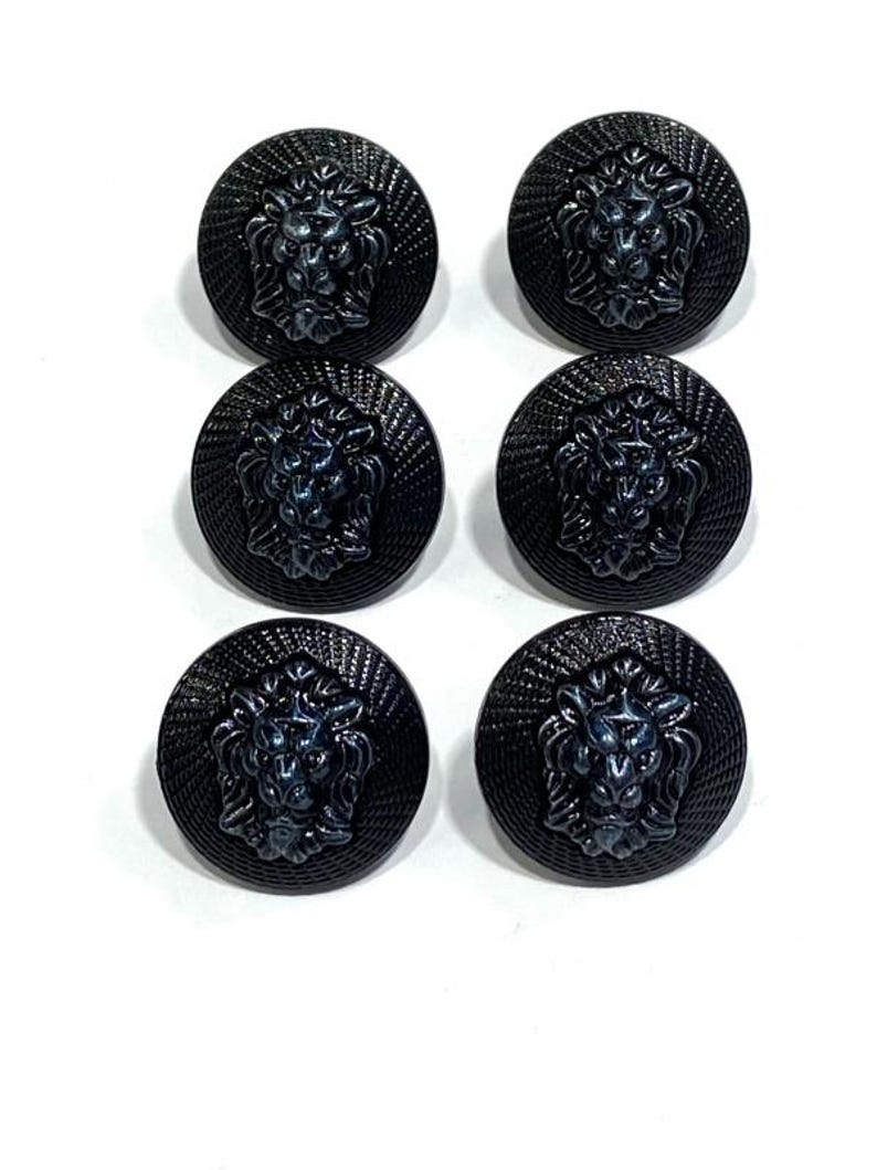 Lion Emblem Tan Button Set: Coats, Jackets, Cardigans - 6 Piece image 12