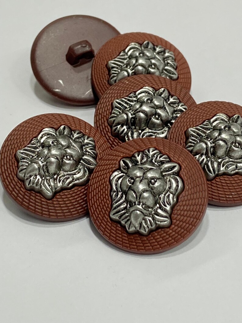 Lion Emblem Tan Button Set: Coats, Jackets, Cardigans - 6 Piece image 2