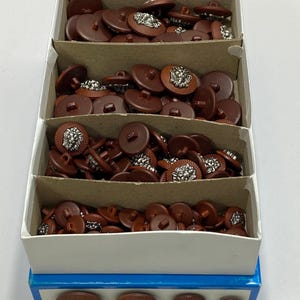 Lion Emblem Tan Button Set: Coats, Jackets, Cardigans - 6 Piece 1 Box (150 pcs)