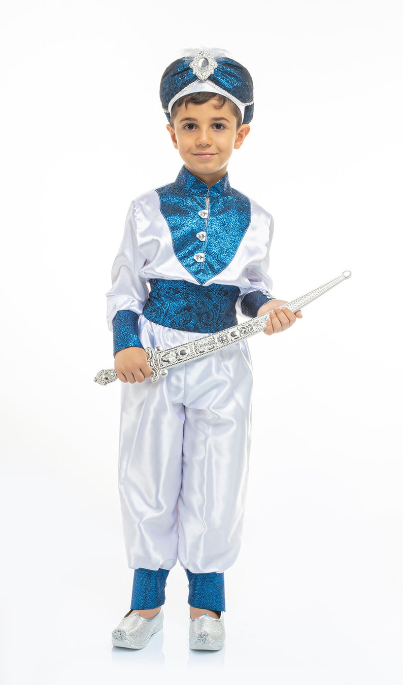 Boy's Circumcision Sultan Costume, Queen Eid Ottoman Caftan Suit image 2