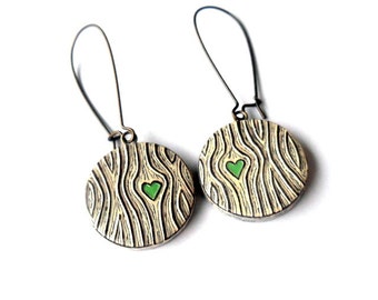 Rustic Woodgrain Dangle Earrings, Green Heart Earrings, Faux Bois Jewelry, Anniversary Gift for Wife, Girlfriend Gift