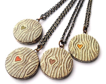 Collar de corazón de grano de madera diminuto - Madera que me amas - Faux Bois