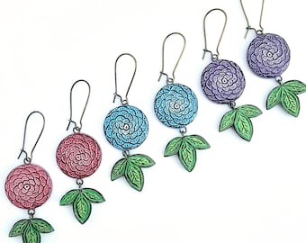 Spring Flower and Leaf Dangle Earrings, Chrysanthemum Jewelry, Dahlia Earrings, Spring Earrings, Floral Earrings, Gift for Her, Gift for Mom