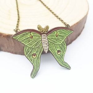 Luna Moth Necklace, Green Moth Necklace, Butterfly Necklace, Statement Necklace, Wife Gift, Girlfriend Gift, Mom Gift, Nature Lover Jewelry
