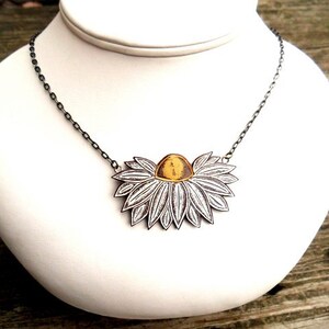 White and Yellow Daisy Flower Pendant Necklace Jewelry image 4