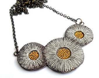White and Yellow Rustic Daisy Necklace - Sweet Affection  - Flower Necklace
