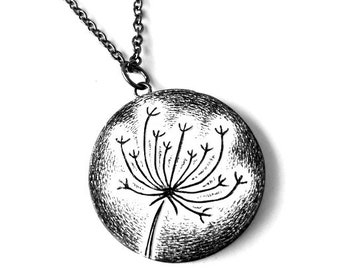 Wild Flower Necklace.Black and White Jewelry. Birthday Gift. Flower Pendant. Anniversary Gift. Queen Annes Lace Pendant.