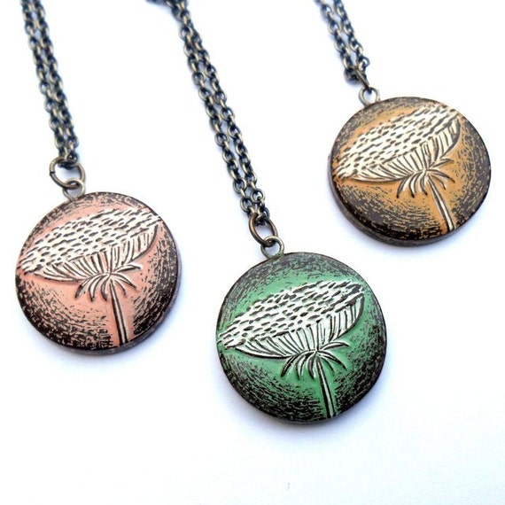 Bridesmaid Gift, Rustic Queen Anne's Lace Necklace, Bridesmaid Necklace, Spring Flower Necklace  - Peach, Green, Yellow