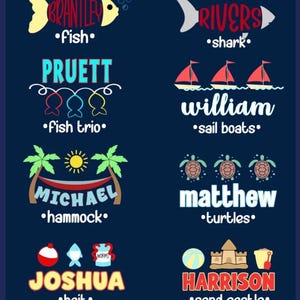 Puede incluir: Gr&aacute;fico azul marino con ilustraciones de tem&aacute;tica playera y nombres. Incluye un pez con "Brantley", un tibur&oacute;n con "Rivers", un tr&iacute;o de peces con "Pruett", veleros con "William", una hamaca con "Michael", tortugas con "Matthew", cebo con "Joshua".