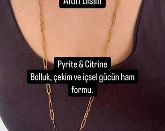 ALTIN TILSIM Collar hecho a mano con acero, latón, citrino y piedras de pirita.