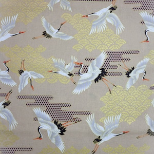 Japanese Fabric 100% Cotton, 'Flying Cranes, Cream' 0.5m (UK seller)