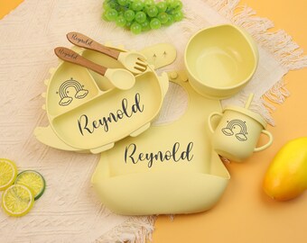 Ensemble de sevrage personnalisé en silicone, bavoir en silicone gravé, ensemble de sevrage dessin animé pour tout-petits, assiette personnalisée en silicone dinosaure.