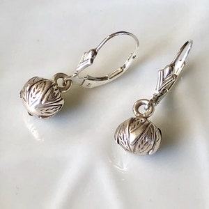 Flower Bud Sterling Silver Earrings Hand Engraved Hill Tribe Leaf Dangle Earrings