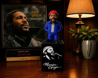Marvin 4 Inch Collectible Figure with Display Case