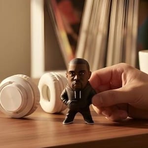 Kanye west figure - Etsy 日本